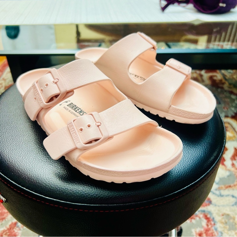 Birkenstock Arizona Light Pink Slides, size 37/7 - Picture 2 of 8